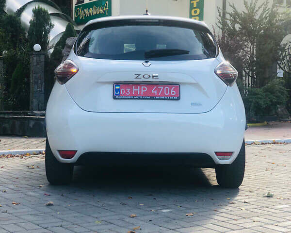 Белый Рено Зое, объемом двигателя 0 л и пробегом 38 тыс. км за 11999 $, фото 54 на Automoto.ua