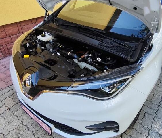 Білий Рено Зое, об'ємом двигуна 0 л та пробігом 74 тис. км за 10900 $, фото 6 на Automoto.ua