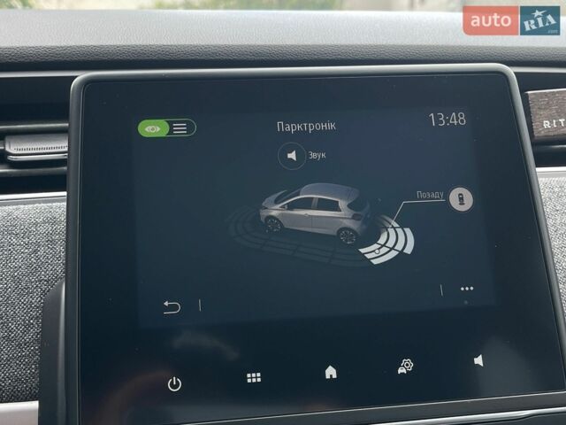 Белый Рено Зое, объемом двигателя 0 л и пробегом 62 тыс. км за 13800 $, фото 53 на Automoto.ua