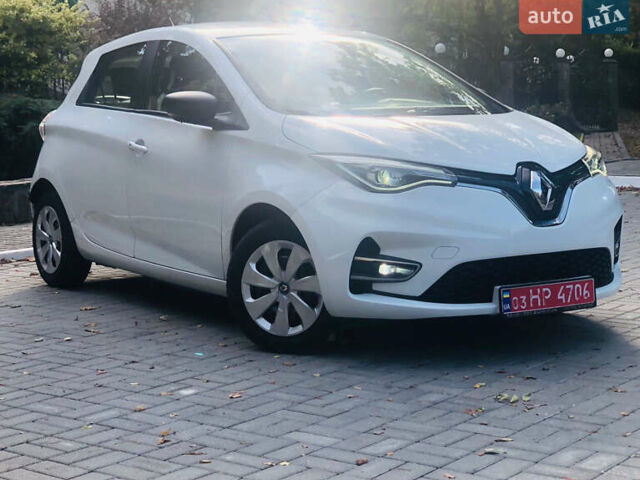 Белый Рено Зое, объемом двигателя 0 л и пробегом 38 тыс. км за 11999 $, фото 20 на Automoto.ua