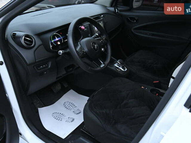 Білий Рено Зое, об'ємом двигуна 0 л та пробігом 41 тис. км за 13200 $, фото 20 на Automoto.ua