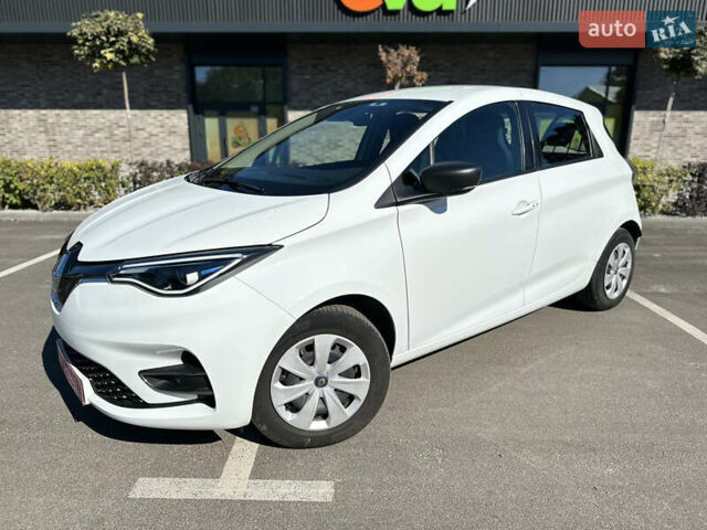 Белый Рено Зое, объемом двигателя 0 л и пробегом 7 тыс. км за 12999 $, фото 4 на Automoto.ua