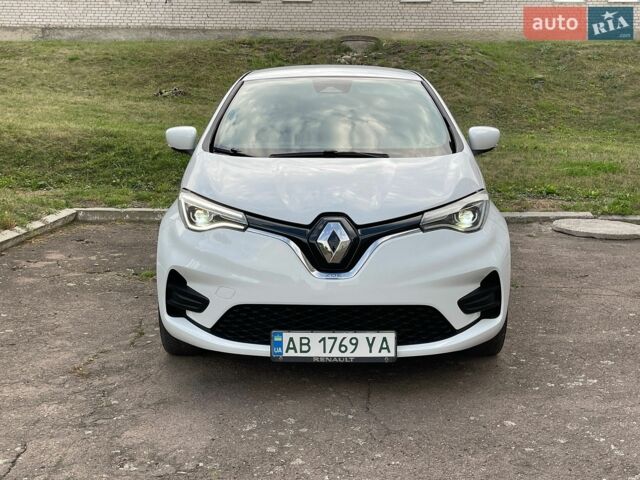 Белый Рено Зое, объемом двигателя 0 л и пробегом 62 тыс. км за 13800 $, фото 2 на Automoto.ua