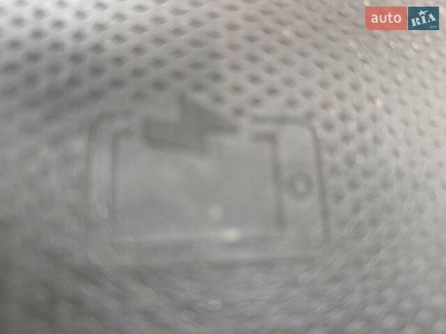 Рено Зое 2020 в Киеве на Automoto.ua Белый Рено Зое, объемом двигателя 0 л и пробегом 112 тыс. км за 13333 $, фото 44 на Automoto.ua