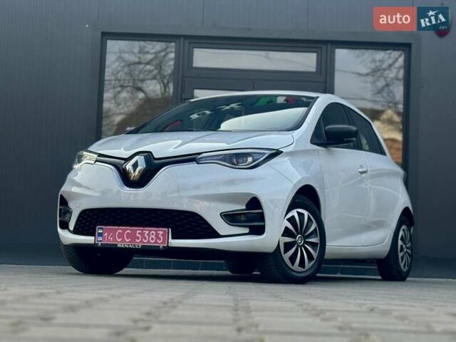 Белый Рено Зое, объемом двигателя 0 л и пробегом 86 тыс. км за 10850 $, фото 24 на Automoto.ua