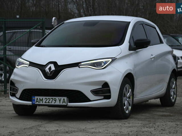Білий Рено Зое, об'ємом двигуна 0 л та пробігом 41 тис. км за 13200 $, фото 5 на Automoto.ua
