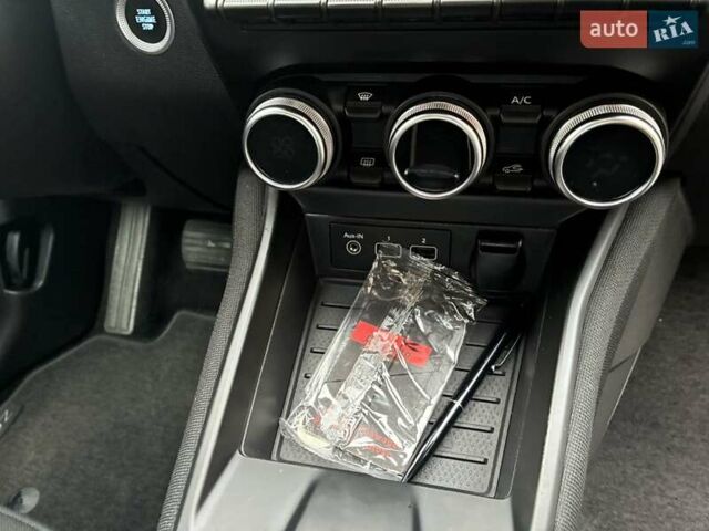 Белый Рено Зое, объемом двигателя 0 л и пробегом 39 тыс. км за 12300 $, фото 37 на Automoto.ua