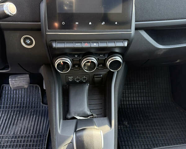 Белый Рено Зое, объемом двигателя 0 л и пробегом 170 тыс. км за 9950 $, фото 14 на Automoto.ua