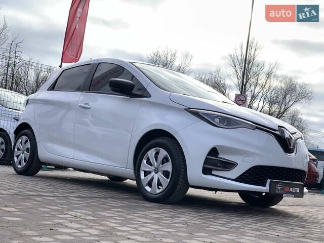 Белый Рено Зое, объемом двигателя 0 л и пробегом 66 тыс. км за 12499 $, фото 5 на Automoto.ua