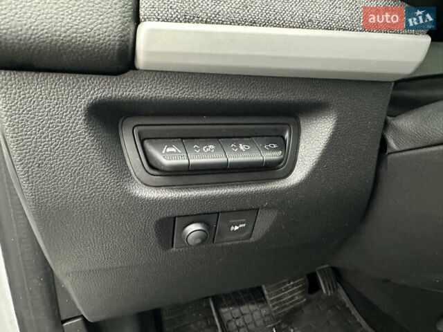 Білий Рено Зое, об'ємом двигуна 0 л та пробігом 77 тис. км за 12990 $, фото 18 на Automoto.ua