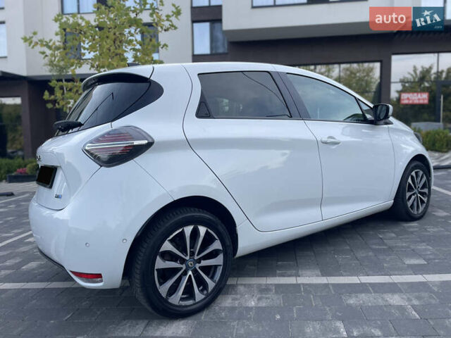 Белый Рено Зое, объемом двигателя 0 л и пробегом 111 тыс. км за 12299 $, фото 8 на Automoto.ua