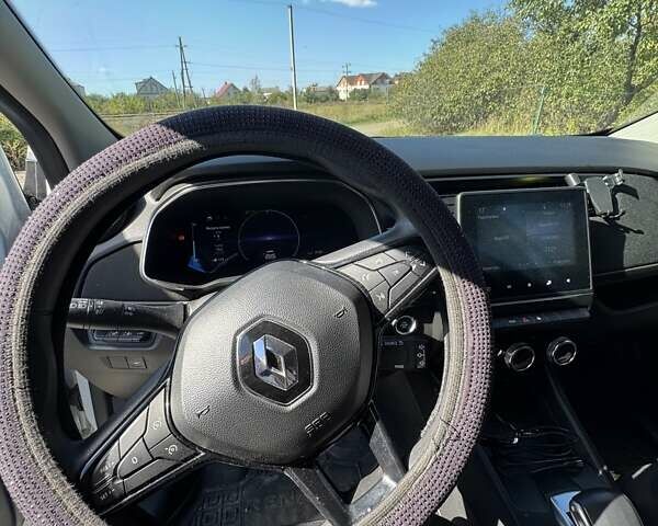 Білий Рено Зое, об'ємом двигуна 0 л та пробігом 41 тис. км за 13200 $, фото 9 на Automoto.ua