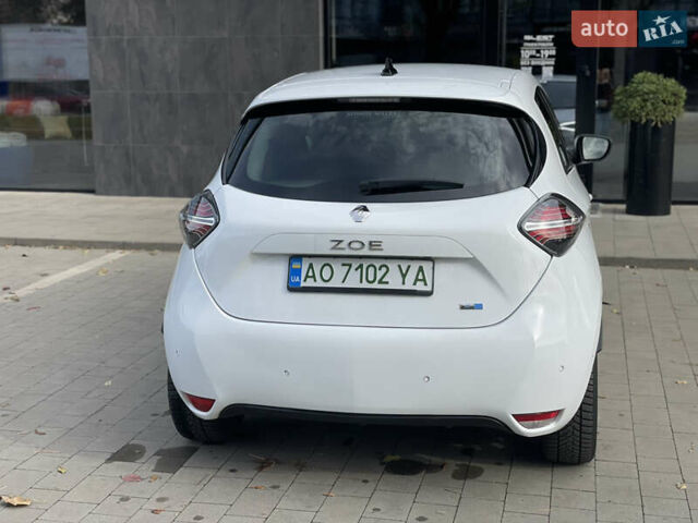 Белый Рено Зое, объемом двигателя 0 л и пробегом 106 тыс. км за 12299 $, фото 13 на Automoto.ua