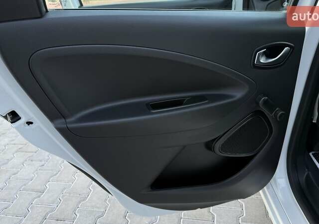 Рено Зое 2020 в Тернополе на Automoto.ua Белый Рено Зое, объемом двигателя 0 л и пробегом 104 тыс. км за 12499 $, фото 12 на Automoto.ua