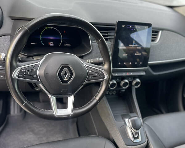 Белый Рено Зое, объемом двигателя 0 л и пробегом 111 тыс. км за 12299 $, фото 13 на Automoto.ua