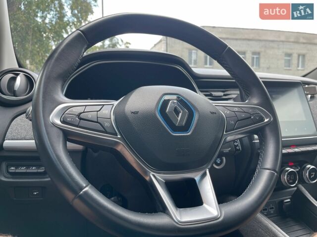 Белый Рено Зое, объемом двигателя 0 л и пробегом 62 тыс. км за 13800 $, фото 20 на Automoto.ua