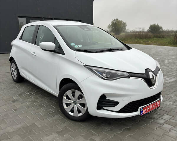 Белый Рено Зое, объемом двигателя 0 л и пробегом 55 тыс. км за 11900 $, фото 13 на Automoto.ua
