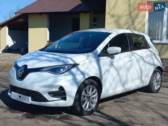 Белый Рено Зое, объемом двигателя 0 л и пробегом 19 тыс. км за 8900 $, фото 3 на Automoto.ua