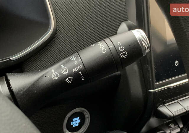 Белый Рено Зое, объемом двигателя 0 л и пробегом 47 тыс. км за 12499 $, фото 38 на Automoto.ua