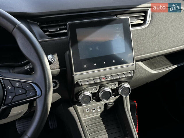 Белый Рено Зое, объемом двигателя 0 л и пробегом 30 тыс. км за 11900 $, фото 18 на Automoto.ua