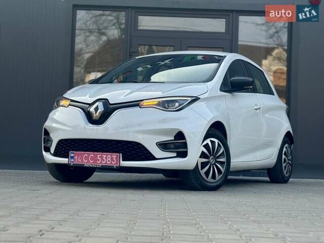 Белый Рено Зое, объемом двигателя 0 л и пробегом 85 тыс. км за 11150 $, фото 5 на Automoto.ua