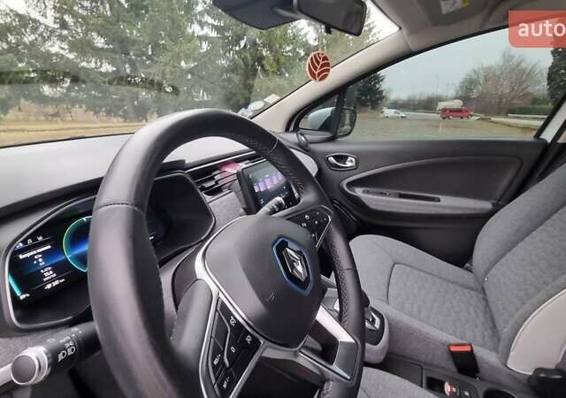 Білий Рено Зое, об'ємом двигуна 0 л та пробігом 78 тис. км за 11800 $, фото 24 на Automoto.ua