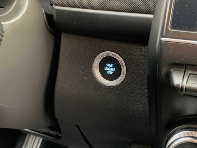 Белый Рено Зое, объемом двигателя 0 л и пробегом 66 тыс. км за 12499 $, фото 17 на Automoto.ua