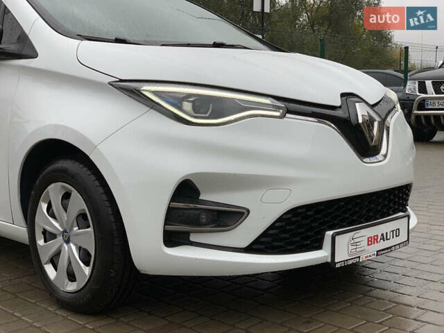 Белый Рено Зое, объемом двигателя 0 л и пробегом 47 тыс. км за 12499 $, фото 7 на Automoto.ua