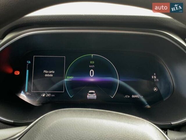 Белый Рено Зое, объемом двигателя 0 л и пробегом 66 тыс. км за 12499 $, фото 46 на Automoto.ua