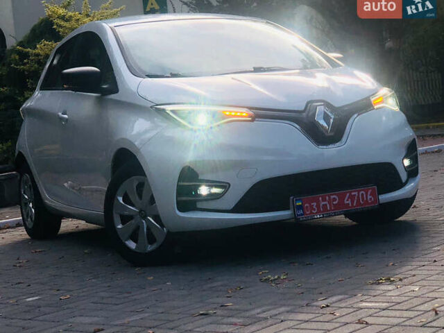 Белый Рено Зое, объемом двигателя 0 л и пробегом 38 тыс. км за 11999 $, фото 27 на Automoto.ua
