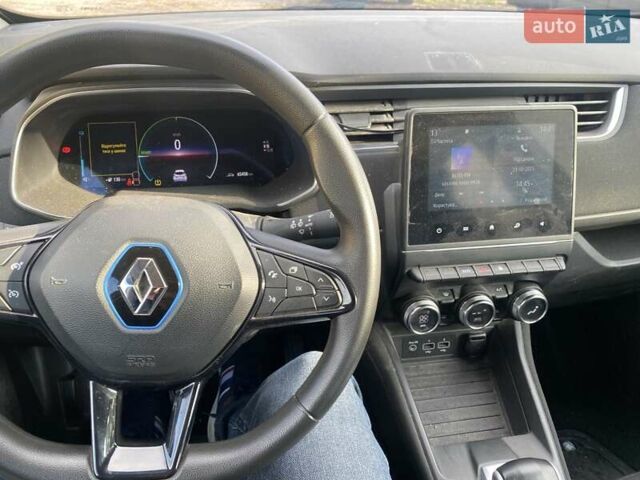 Белый Рено Зое, объемом двигателя 0 л и пробегом 65 тыс. км за 11900 $, фото 6 на Automoto.ua