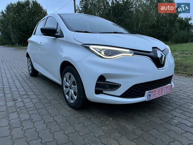 Белый Рено Зое, объемом двигателя 0 л и пробегом 26 тыс. км за 11700 $, фото 1 на Automoto.ua