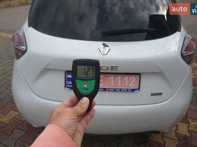 Білий Рено Зое, об'ємом двигуна 0 л та пробігом 141 тис. км за 11111 $, фото 71 на Automoto.ua