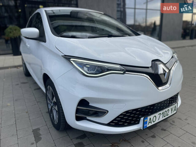 Белый Рено Зое, объемом двигателя 0 л и пробегом 106 тыс. км за 12299 $, фото 41 на Automoto.ua