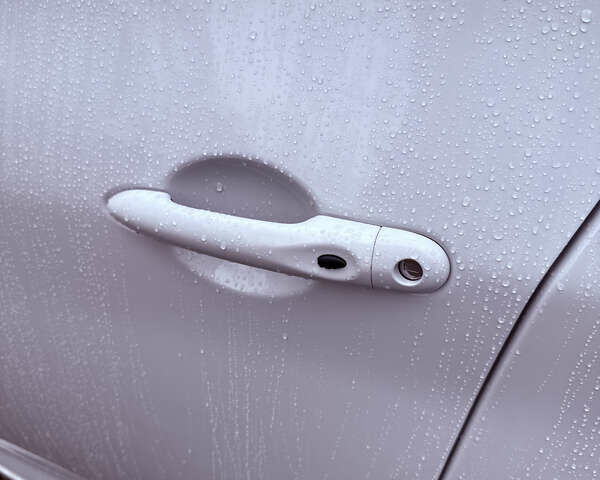 Білий Рено Зое, об'ємом двигуна 0 л та пробігом 69 тис. км за 11800 $, фото 32 на Automoto.ua