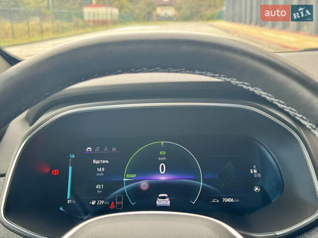 Белый Рено Зое, объемом двигателя 0 л и пробегом 70 тыс. км за 12999 $, фото 37 на Automoto.ua