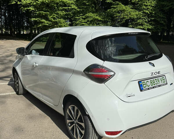 Белый Рено Зое, объемом двигателя 0 л и пробегом 74 тыс. км за 13499 $, фото 13 на Automoto.ua