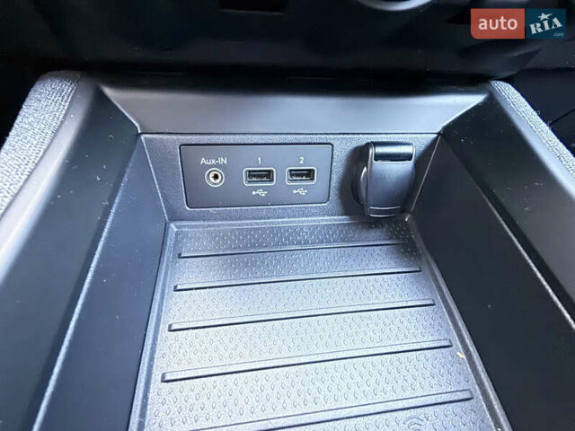 Білий Рено Зое, об'ємом двигуна 0 л та пробігом 23 тис. км за 13150 $, фото 34 на Automoto.ua