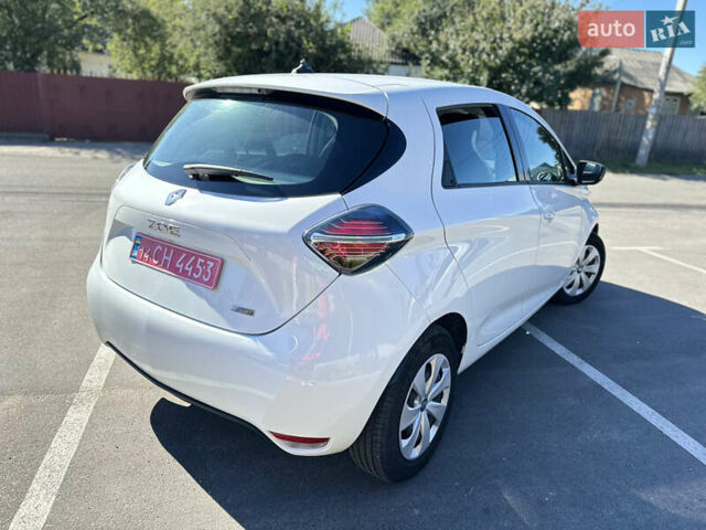 Белый Рено Зое, объемом двигателя 0 л и пробегом 7 тыс. км за 12999 $, фото 6 на Automoto.ua