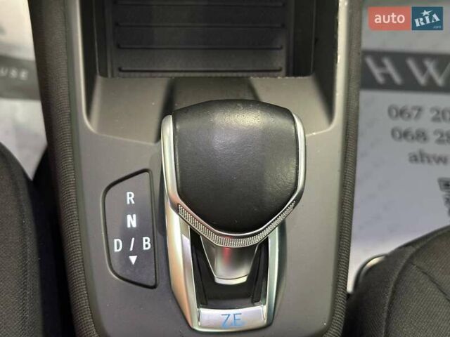 Білий Рено Зое, об'ємом двигуна 0 л та пробігом 104 тис. км за 11300 $, фото 12 на Automoto.ua