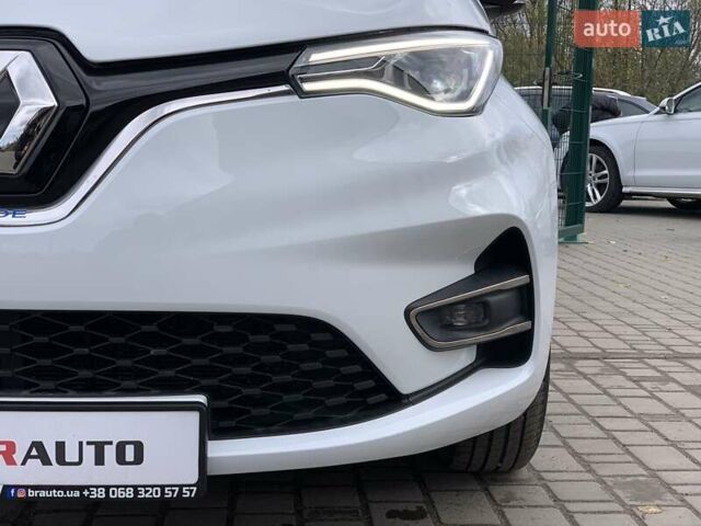 Белый Рено Зое, объемом двигателя 0 л и пробегом 44 тыс. км за 12499 $, фото 6 на Automoto.ua