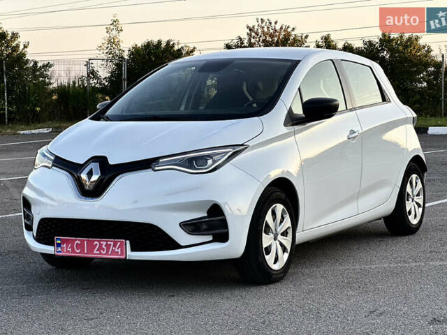 Белый Рено Зое, объемом двигателя 0 л и пробегом 24 тыс. км за 11950 $, фото 10 на Automoto.ua