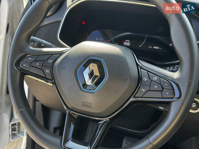 Рено Зое 2020 в Львове на Automoto.ua Белый Рено Зое, объемом двигателя 0 л и пробегом 44 тыс. км за 11500 $, фото 24 на Automoto.ua