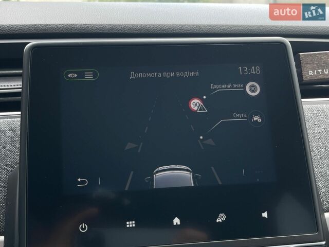 Белый Рено Зое, объемом двигателя 0 л и пробегом 62 тыс. км за 13800 $, фото 52 на Automoto.ua