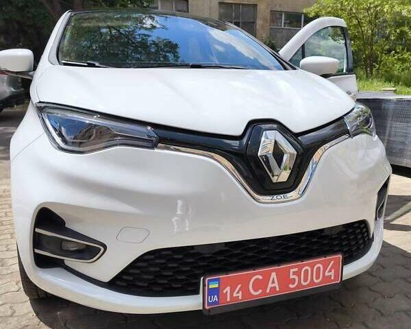 Білий Рено Зое, об'ємом двигуна 0 л та пробігом 32 тис. км за 14600 $, фото 21 на Automoto.ua