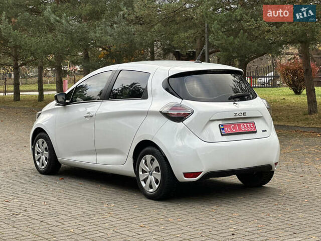 Белый Рено Зое, объемом двигателя 0 л и пробегом 28 тыс. км за 12500 $, фото 9 на Automoto.ua