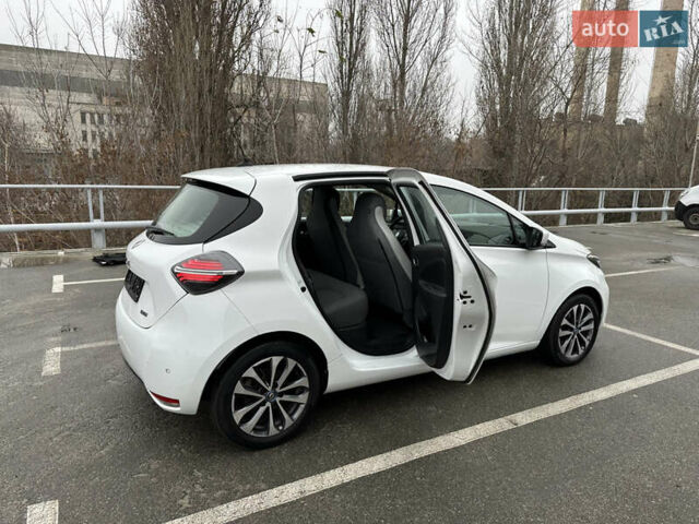 Білий Рено Зое, об'ємом двигуна 0 л та пробігом 77 тис. км за 12990 $, фото 34 на Automoto.ua