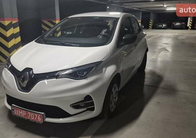 Білий Рено Зое, об'ємом двигуна 0 л та пробігом 35 тис. км за 12300 $, фото 4 на Automoto.ua