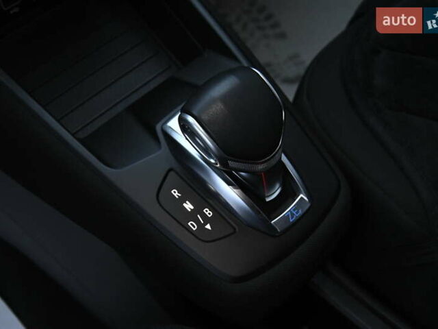 Білий Рено Зое, об'ємом двигуна 0 л та пробігом 41 тис. км за 13200 $, фото 25 на Automoto.ua