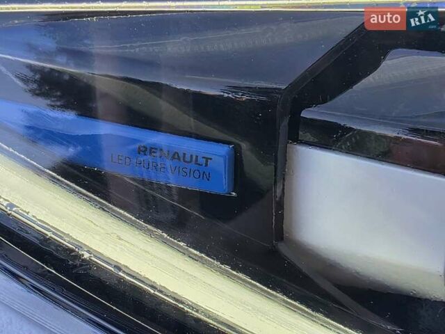 Белый Рено Зое, объемом двигателя 0 л и пробегом 85 тыс. км за 12999 $, фото 36 на Automoto.ua